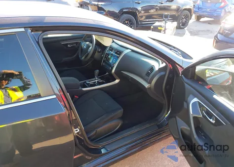 2014 Nissan Altima 2.5 S z USA, uszkodzony, nr VIN 1N4AL3APXEN370686